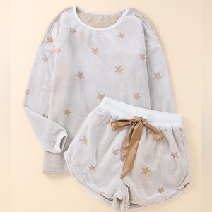 [Dreaming Of The Stars] Jammie/Lounge Set 
Size S